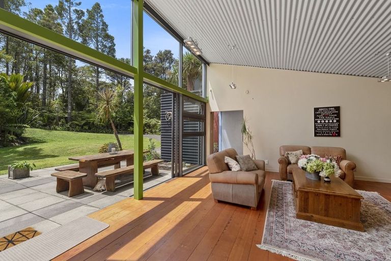 Photo of property in 287 Whitehills Road, Waitoki, Silverdale, 0994