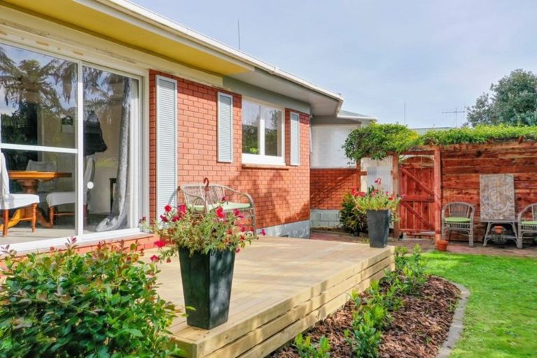 Photo of property in 2 Strathmore Place, Whakatane, 3120
