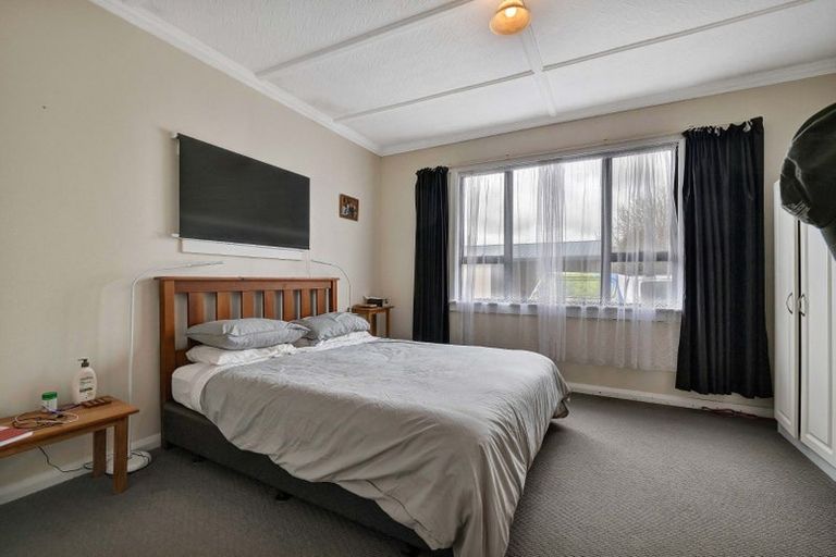 Photo of property in 275 Henwood Road, Paraite, New Plymouth, 4372