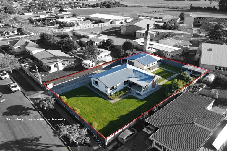 Photo of property in 10 Hillary Street, Winton, 9720