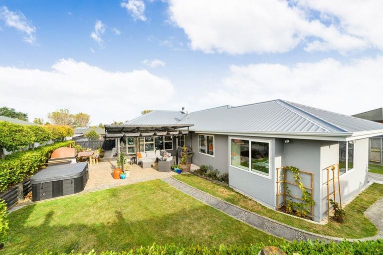Photo of property in 3 Ursula Drive, Feilding, 4702