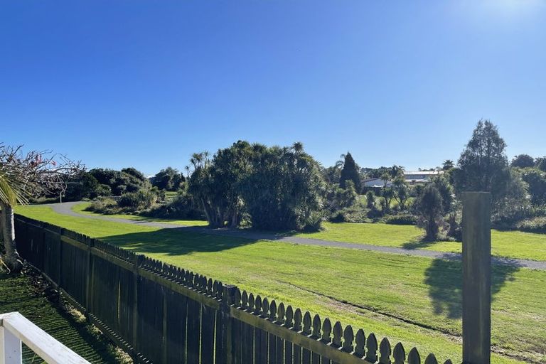 Photo of property in 12 Belray Place, Papamoa Beach, Papamoa, 3118