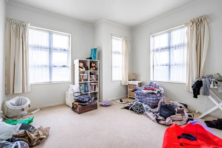 Photo of property in 3a Seacrest Drive, West Harbour, Auckland, 0618