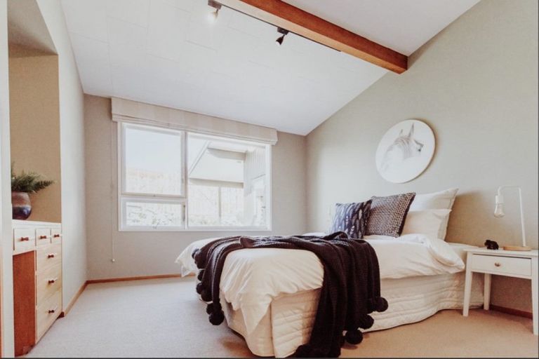 Photo of property in 345 Devonport Road, Tauranga, 3110