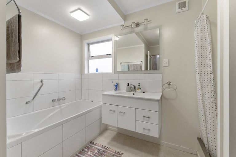 Photo of property in 18 Robert Mckeen Street, Otaki Beach, Otaki, 5512