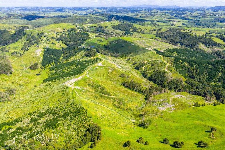 Photo of property in 128 Kamea Place, Maungaturoto, 0587