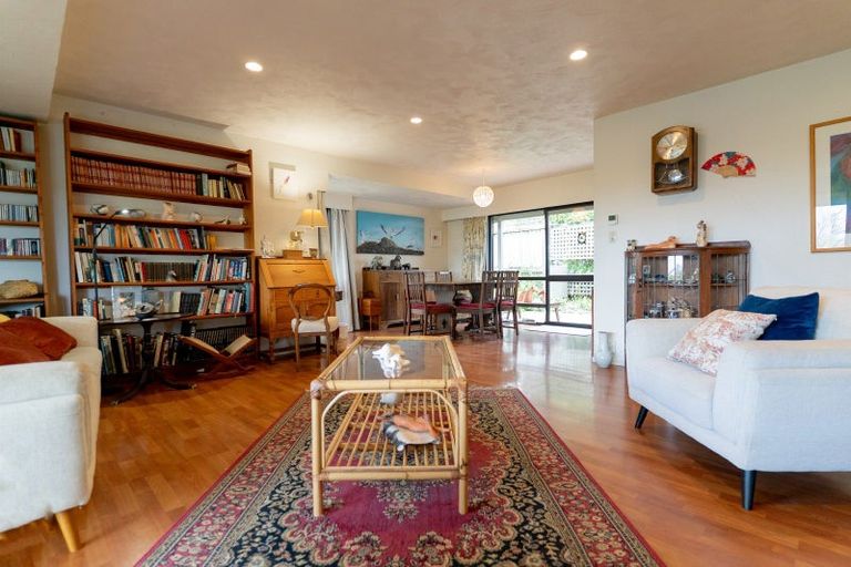 Photo of property in 44 Muritai Crescent, Havelock North, 4130