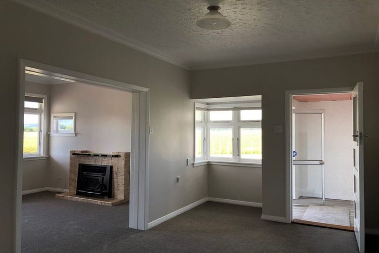 Photo of property in 235 Tararua Road, Levin, 5571