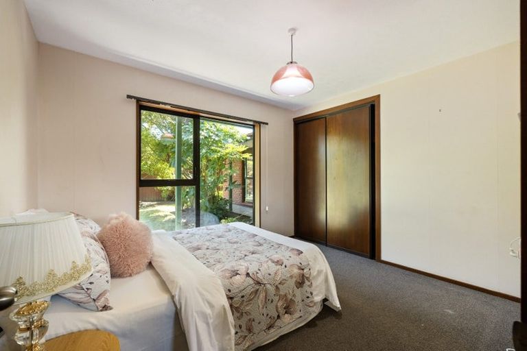 Photo of property in 10 Lodge Place, Ilam, Christchurch, 8041