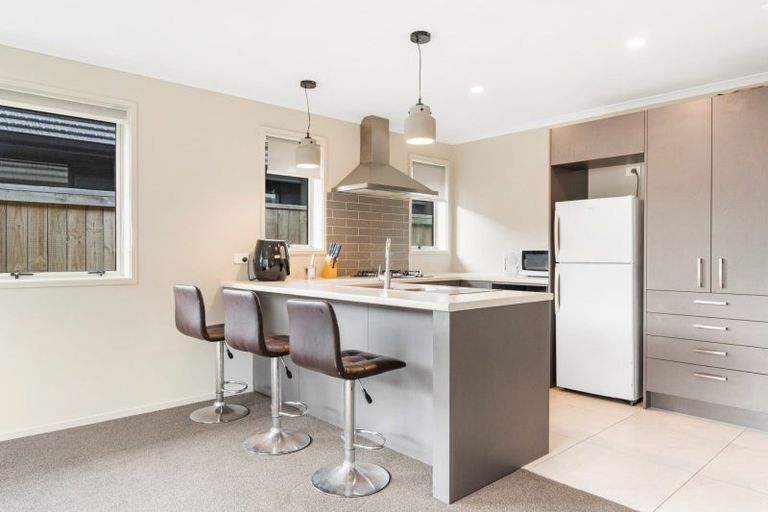 Photo of property in 34 Hills View Drive, Papamoa, 3118