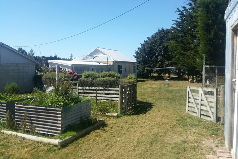Photo of property in 13 Queens Terrace, Waimate, 7978