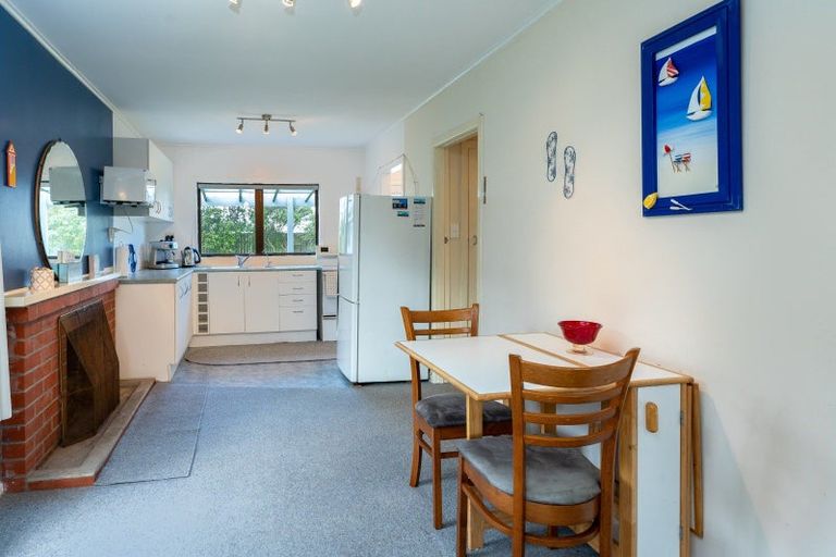 Photo of property in 54 Dixie Street, Te Horo Beach, Otaki, 5581