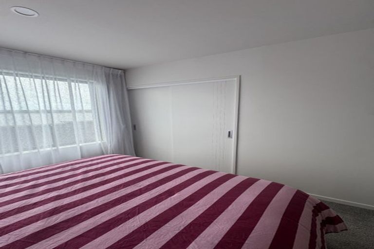 Photo of property in 4/11 Jaemont Avenue, Te Atatu South, Auckland, 0610