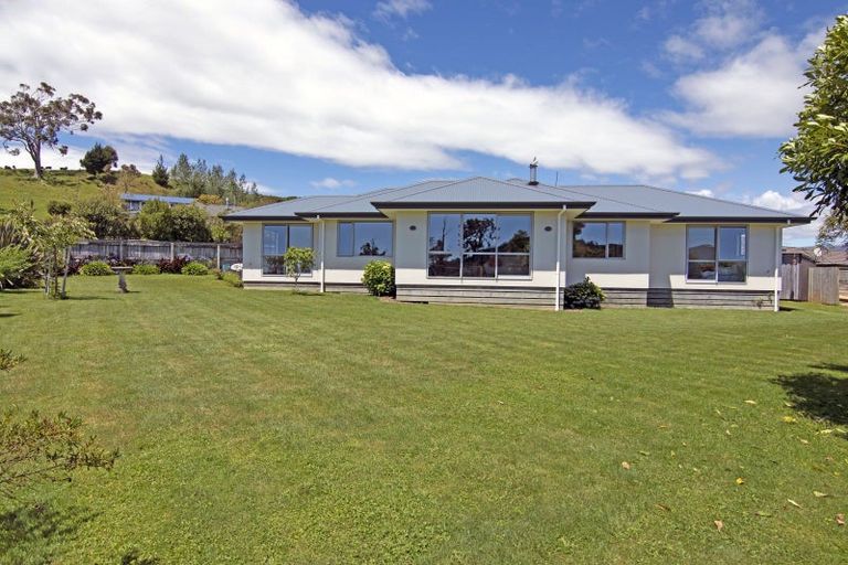 Photo of property in 15 Arapeta Place, Takaka, 7110