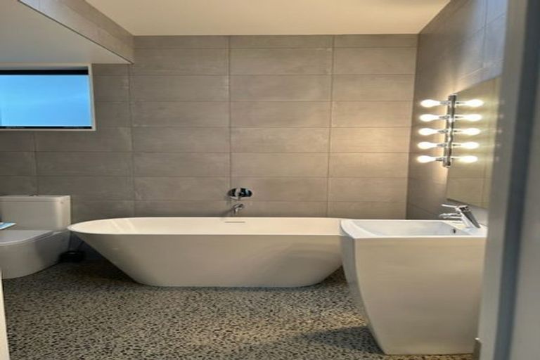 Photo of property in 286 Keyes Road, New Brighton, Christchurch, 8083