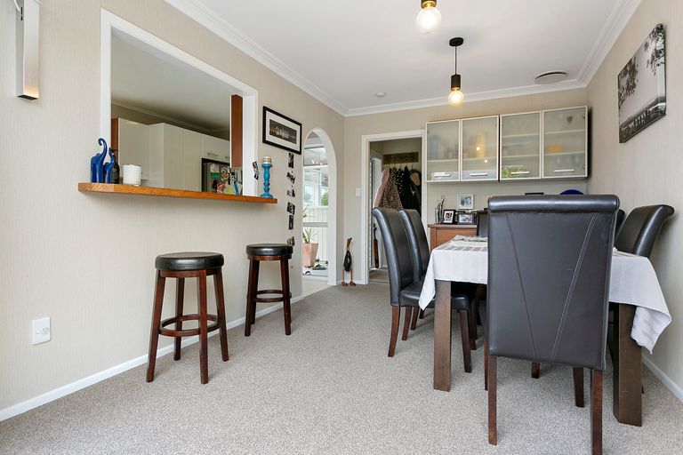 Photo of property in 160 Williams Street, Cambridge, 3434