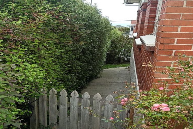 Photo of property in 64 Middleton Road, Kew, Dunedin, 9012