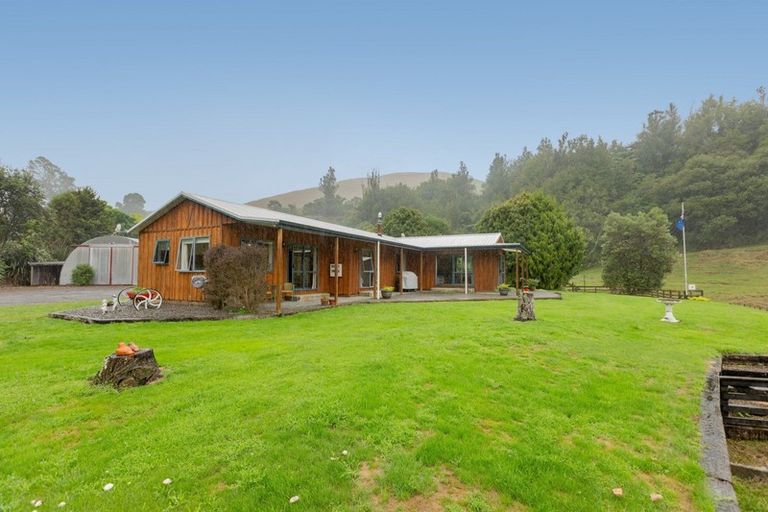 Photo of property in 1382 No 3 Road, Te Puke, 3183