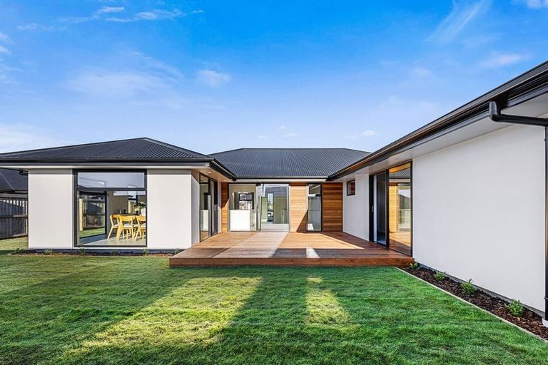 Photo of property in 16 Falcons View Drive, Rolleston, 7615