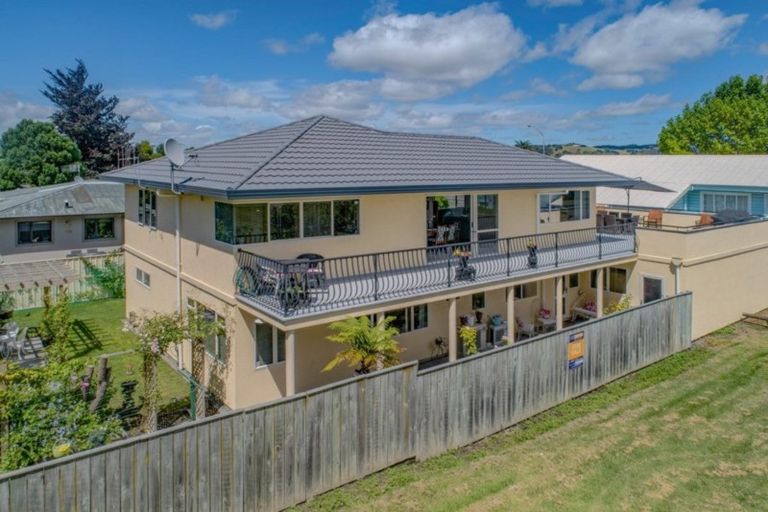 Photo of property in 21a Auckland Road, Greenmeadows, Napier, 4112