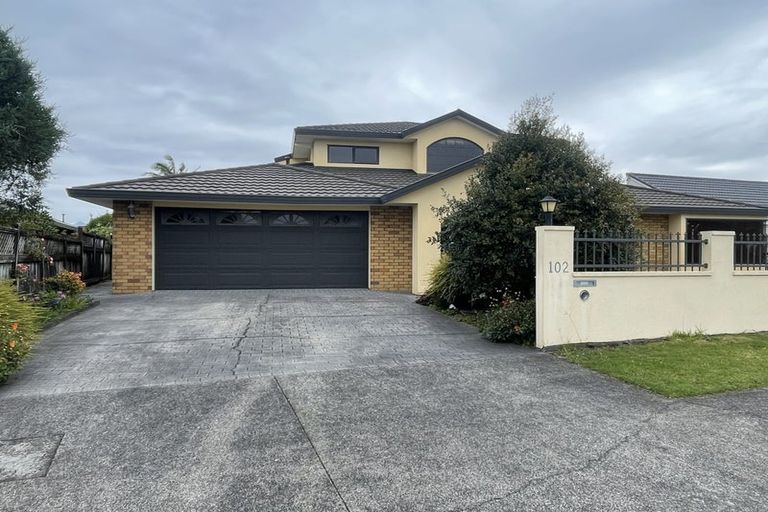 Photo of property in 102 Branch Road, Highlands Park, New Plymouth, 4312