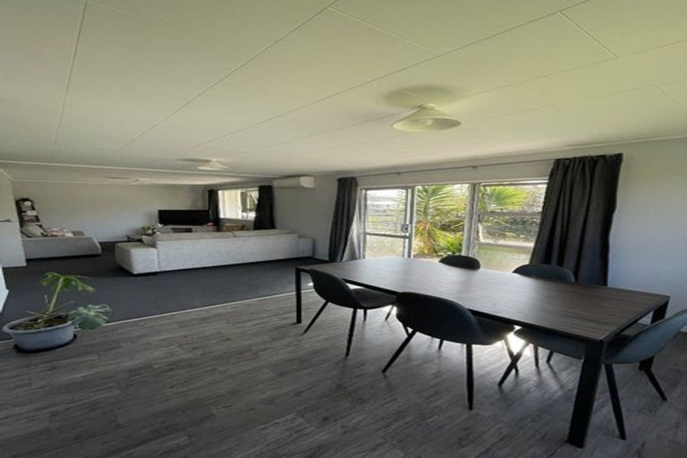 Photo of property in 23 Lantana Avenue, Bell Block, New Plymouth, 4312