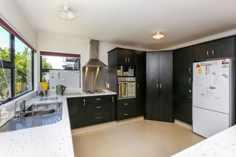 Photo of property in 437 Carrington Street, Upper Vogeltown, New Plymouth, 4310
