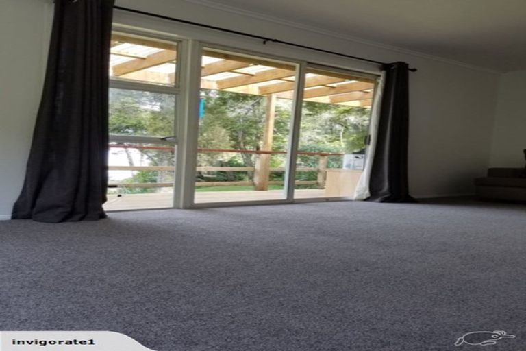 Photo of property in 14 Paturoa Road, Titirangi, Auckland, 0604