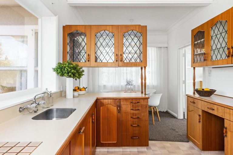 Photo of property in 12 Mchardy Street, Havelock North, 4130