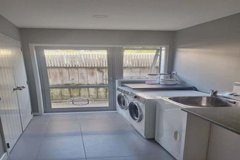 Photo of property in 16 Coral Drive, Papamoa Beach, Papamoa, 3118