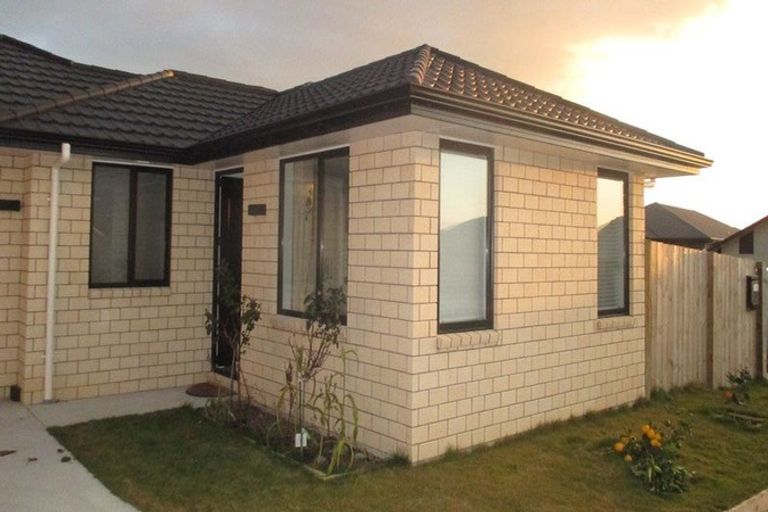 Photo of property in 32 Sirius Crescent, Rototuna North, Hamilton, 3210