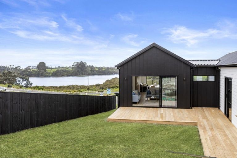 Photo of property in 5 Nola Avenue, Glenbrook, 2681