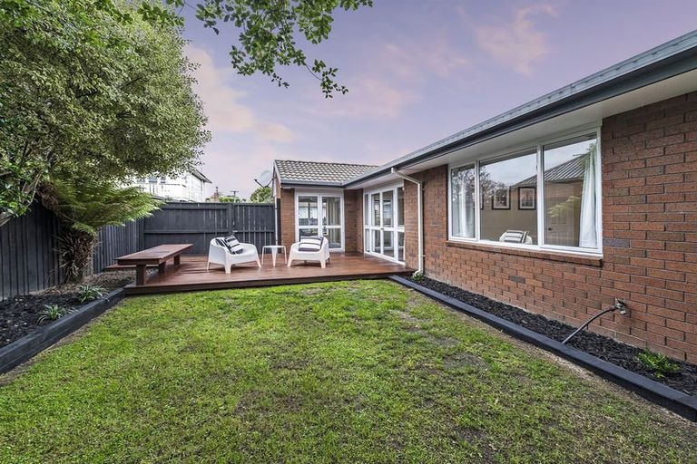 Photo of property in 2/57 Cutts Road, Russley, Christchurch, 8042