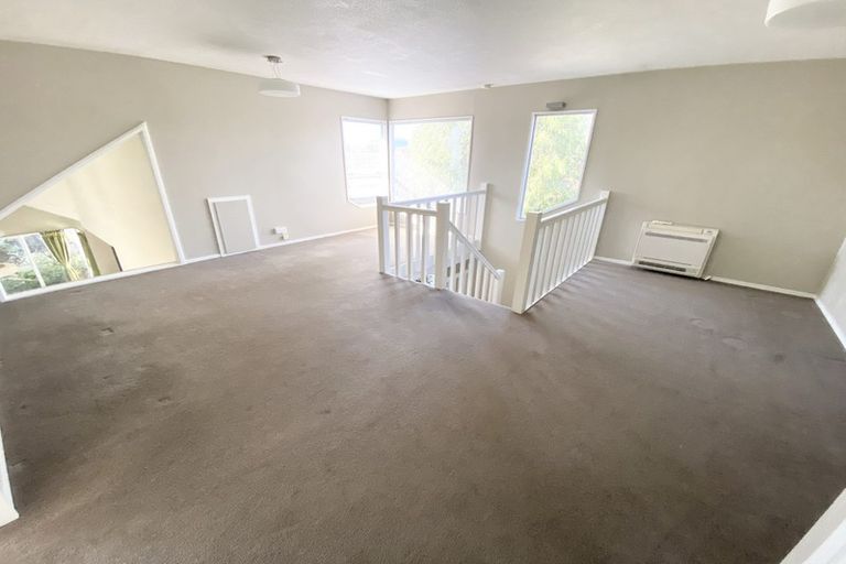 Photo of property in 5 Shanaway Close, Halswell, Christchurch, 8025