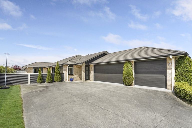 Photo of property in 9 Wessex Place, Rototuna North, Hamilton, 3210
