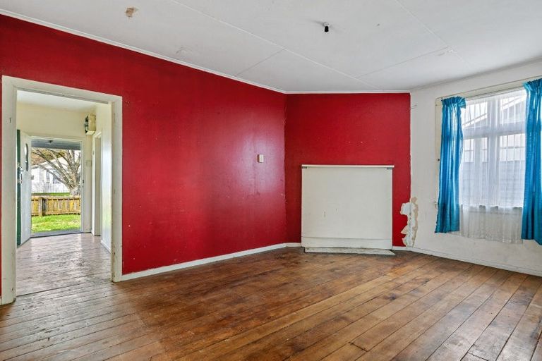 Photo of property in 161 Cambridge Street, Levin, 5510