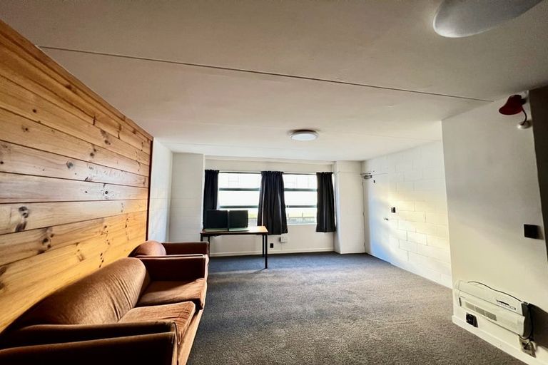 Photo of property in Te Awhina Apartments, 26/22 Sussex Street, Mount Cook, Wellington, 6021