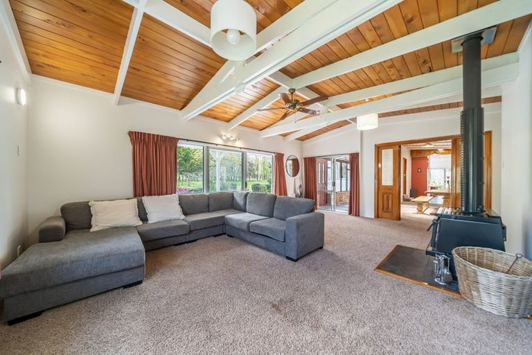 Photo of property in 329a Paekakariki Hill Road, Paekakariki Hill, Porirua, 5381