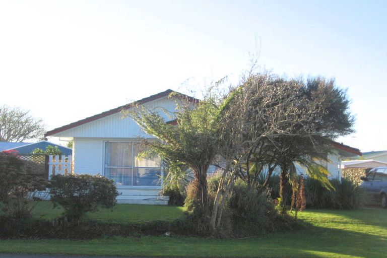Photo of property in 5 Cypress Crescent, Pukete, Hamilton, 3200