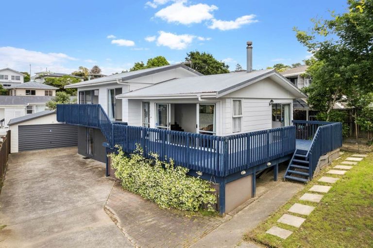 Photo of property in 25 Keegan Drive, Massey, Auckland, 0614
