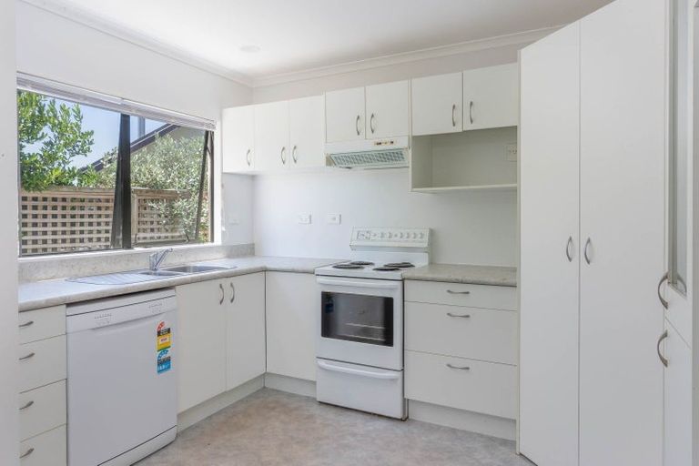 Photo of property in 1 Antrim Place, Rangatira Park, Taupo, 3330