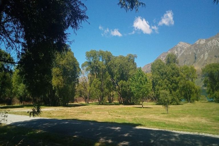 Photo of property in 51 Benmore Place, Glenorchy, 9372