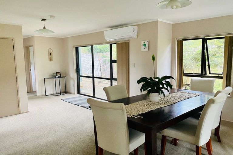 Photo of property in 2/7 Lynngate Place, Hillcrest, Auckland, 0627