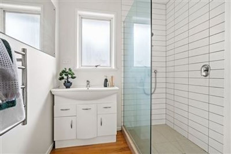 Photo of property in 86 Stredwick Drive, Torbay, Auckland, 0630