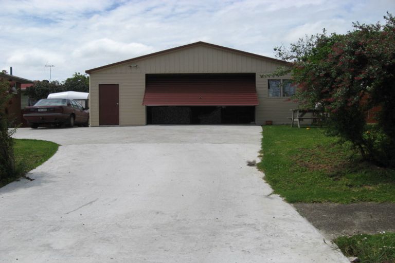Photo of property in 2 Nicola Place, Mangere, Auckland, 2022