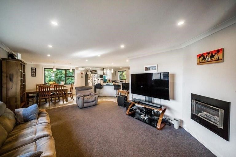 Photo of property in 16 Caplen Street, Hawera, 4610