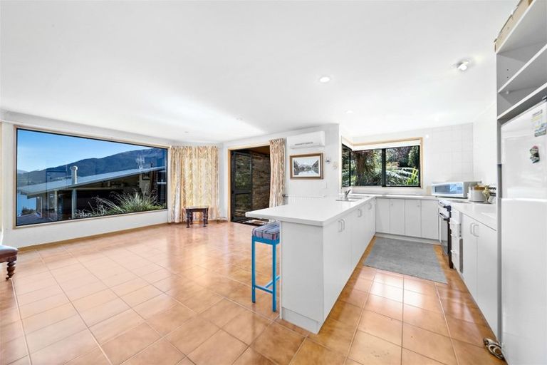 Photo of property in 33 Edinburgh Drive, Queenstown, 9300