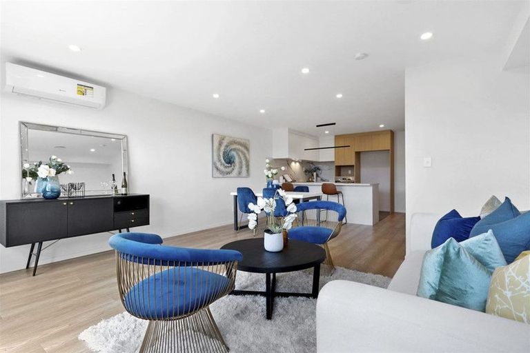 Photo of property in 4/32a Westgate Drive, Massey, Auckland, 0614