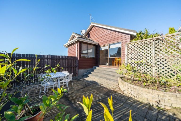 Photo of property in 11 Duval Grove, Tawa, Wellington, 5028