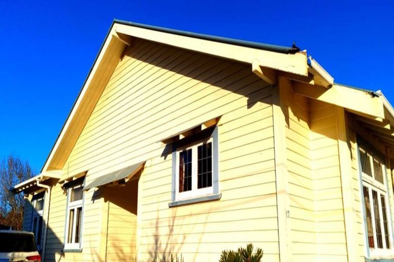 Photo of property in 17 Kawatiri Avenue, Gonville, Whanganui, 4501